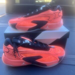 Jordan Luka 2 Bright Mango Black Athletic Basketball Shoes Men’s Size 11 Doncic